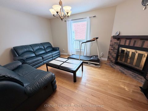 Photo 13 at 79 Maitland Drive, Milliken Mills West, Markham