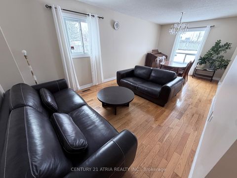 Photo 15 at 79 Maitland Drive, Milliken Mills West, Markham