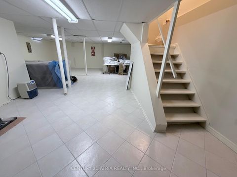 Photo 31 at 79 Maitland Drive, Milliken Mills West, Markham