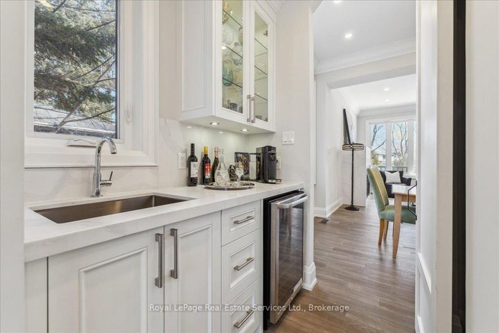 Photo 9 at 1211 Pinegrove Road, WO West, Oakville