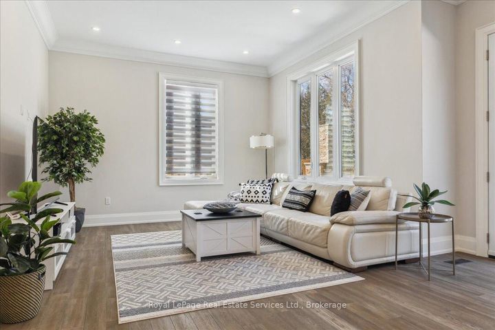 Photo 10 at 1211 Pinegrove Road, WO West, Oakville