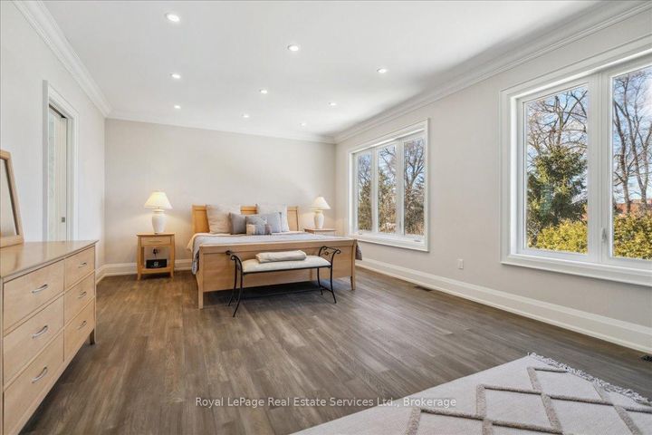 Photo 15 at 1211 Pinegrove Road, WO West, Oakville