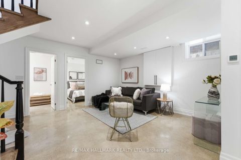 Photo 24 at 90 Garden Avenue, Roncesvalles, Toronto