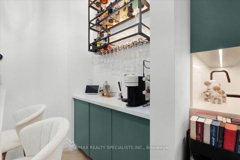 Photo 11 at 621 - 4011 Brickstone Mews, City Centre, Mississauga