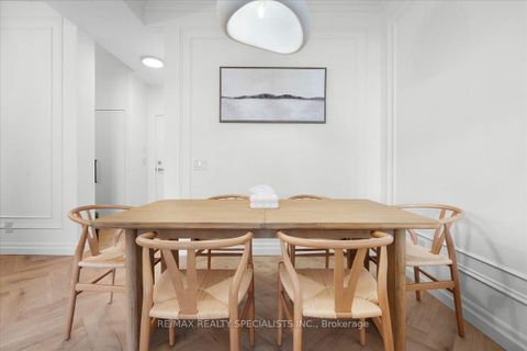 Photo 14 at 621 - 4011 Brickstone Mews, City Centre, Mississauga