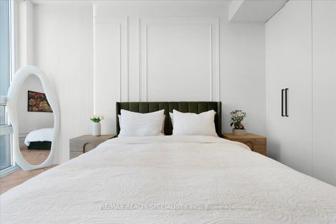 Photo 20 at 621 - 4011 Brickstone Mews, City Centre, Mississauga