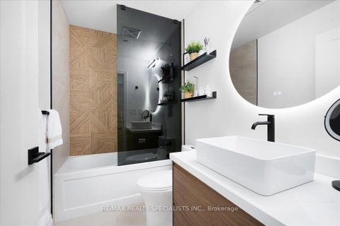 Photo 22 at 621 - 4011 Brickstone Mews, City Centre, Mississauga