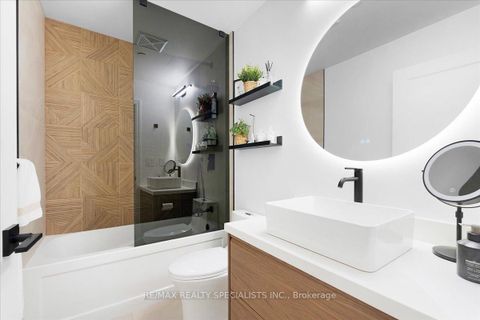 Photo 23 at 621 - 4011 Brickstone Mews, City Centre, Mississauga