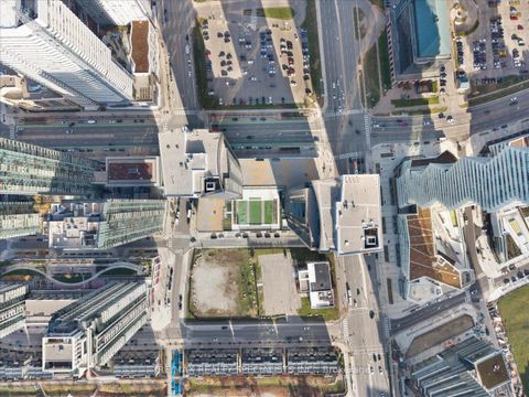 Photo 30 at 621 - 4011 Brickstone Mews, City Centre, Mississauga