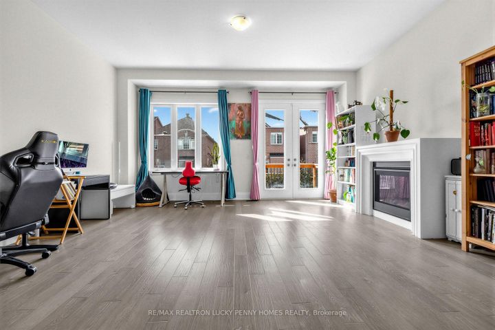 Photo 8 at 62 Hesperus Road, Patterson, Vaughan