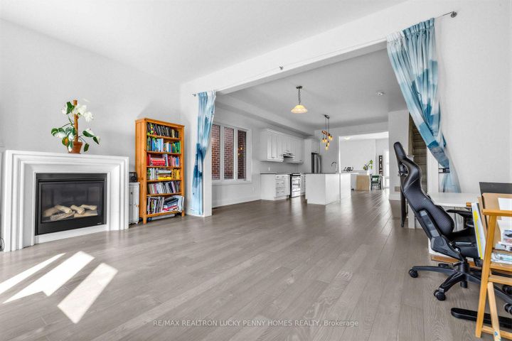 Photo 12 at 62 Hesperus Road, Patterson, Vaughan