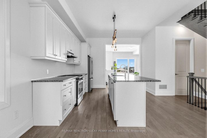 Photo 13 at 62 Hesperus Road, Patterson, Vaughan