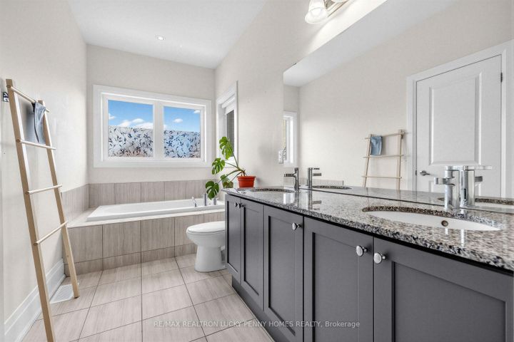 Photo 26 at 62 Hesperus Road, Patterson, Vaughan