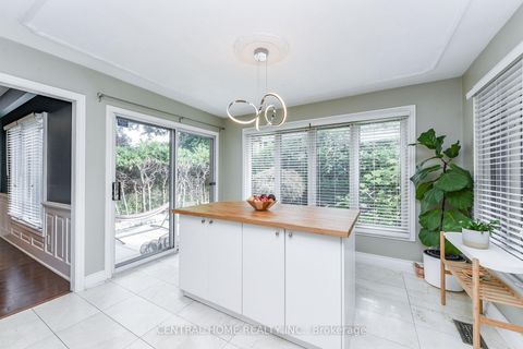 Photo 11 at 4 Robaldon Road, Humber Valley, Toronto