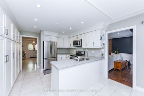 Photo 14 at 4 Robaldon Road, Humber Valley, Toronto