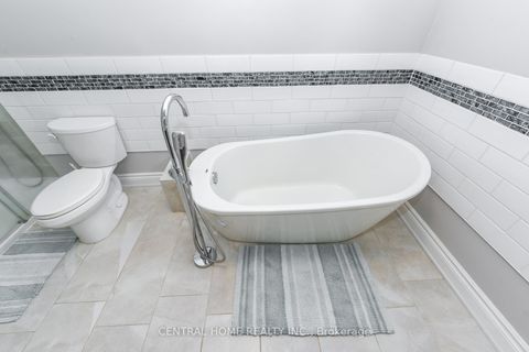 Photo 25 at 4 Robaldon Road, Humber Valley, Toronto