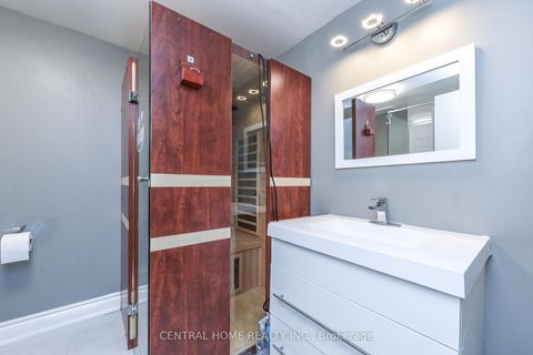 Photo 30 at 4 Robaldon Road, Humber Valley, Toronto