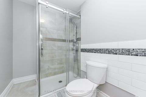 Photo 38 at 4 Robaldon Road, Humber Valley, Toronto