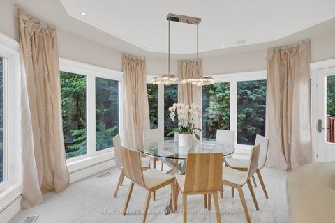 Photo 10 at 24 Dew Drop Court, Rural Vaughan, Vaughan