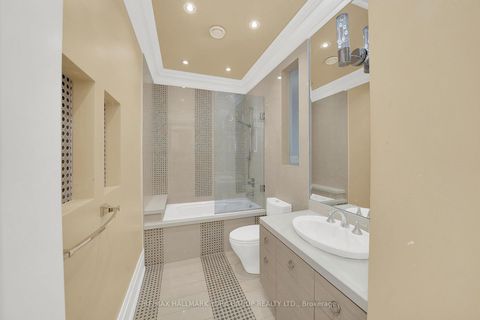 Photo 19 at 24 Dew Drop Court, Rural Vaughan, Vaughan