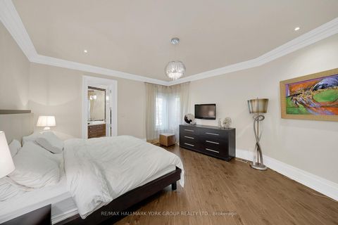 Photo 20 at 24 Dew Drop Court, Rural Vaughan, Vaughan