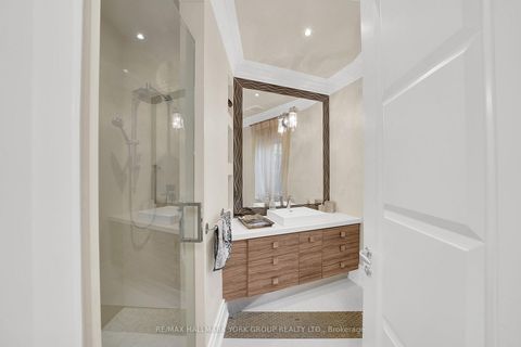 Photo 21 at 24 Dew Drop Court, Rural Vaughan, Vaughan