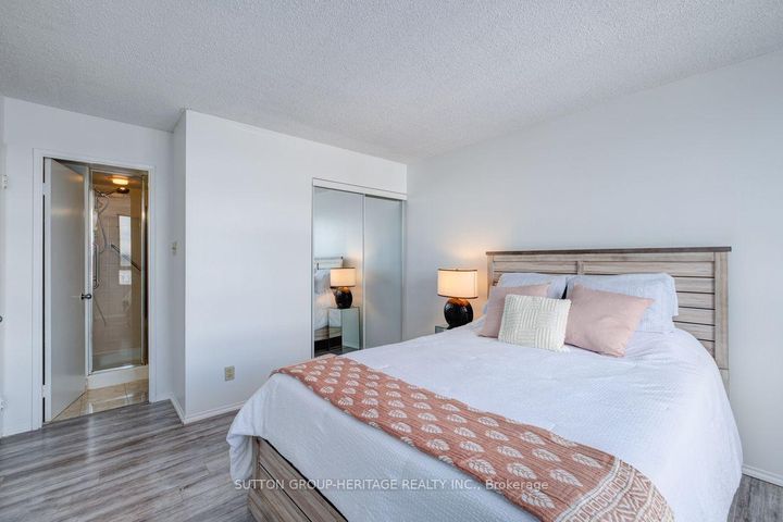 Photo 13 at 406 - 61 Markbrook Lane, Jamestown, Toronto