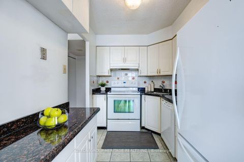 Photo 11 at 406 - 61 Markbrook Lane, Jamestown, Toronto