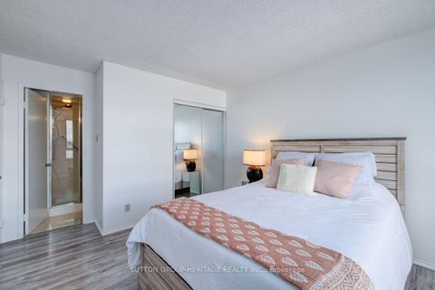 Photo 13 at 406 - 61 Markbrook Lane, Jamestown, Toronto