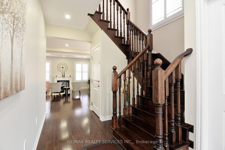 Photo 6 at 24 Bachelor Street, Northwest Brampton, Brampton