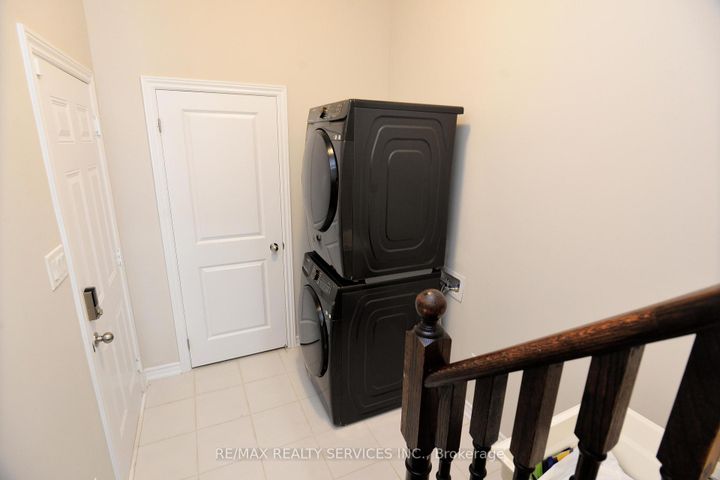 Photo 21 at 24 Bachelor Street, Northwest Brampton, Brampton