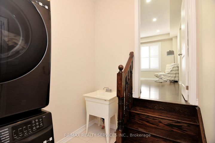 Photo 22 at 24 Bachelor Street, Northwest Brampton, Brampton