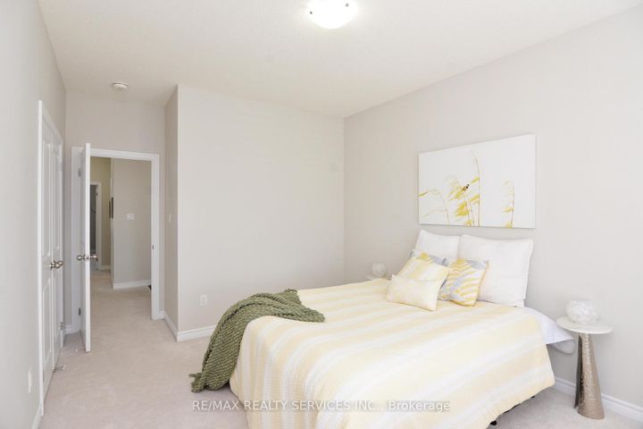 Photo 34 at 24 Bachelor Street, Northwest Brampton, Brampton