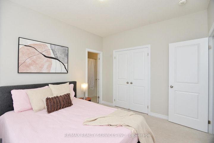 Photo 38 at 24 Bachelor Street, Northwest Brampton, Brampton