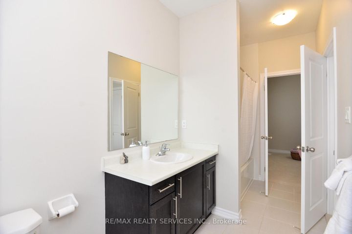 Photo 41 at 24 Bachelor Street, Northwest Brampton, Brampton