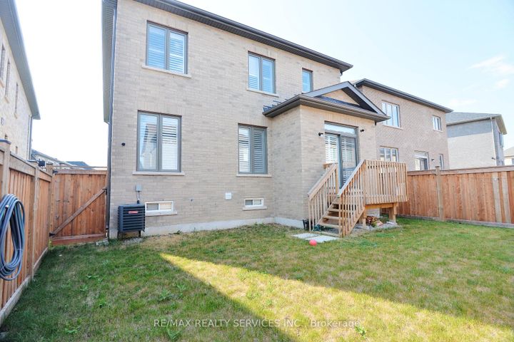 Photo 48 at 24 Bachelor Street, Northwest Brampton, Brampton