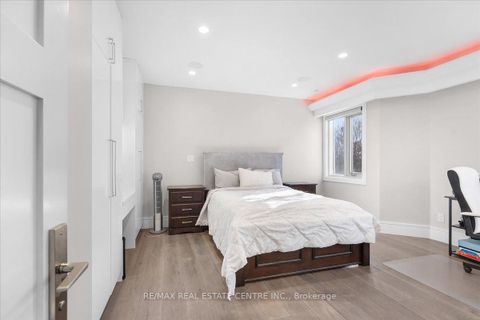 Photo 32 at 64 Aviemore Drive, Humber Summit, Toronto