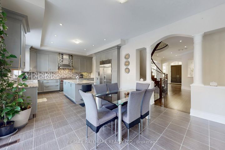 Photo 11 at 64 Chesney Crescent, Kleinburg, Vaughan