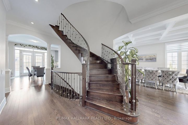 Photo 23 at 64 Chesney Crescent, Kleinburg, Vaughan