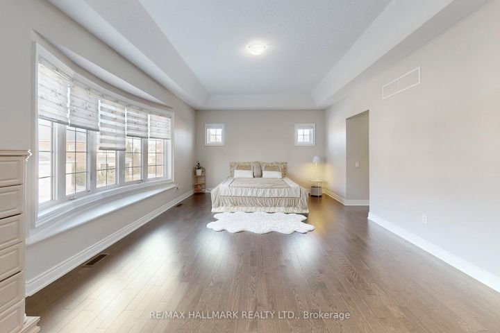 Photo 27 at 64 Chesney Crescent, Kleinburg, Vaughan