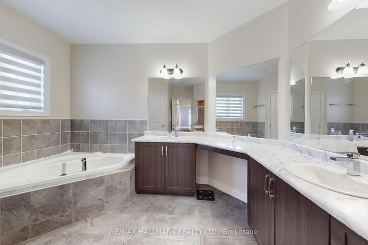 Photo 30 at 64 Chesney Crescent, Kleinburg, Vaughan
