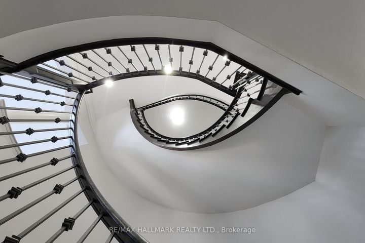 Photo 38 at 64 Chesney Crescent, Kleinburg, Vaughan