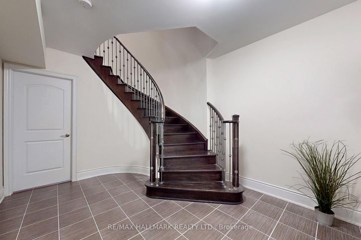 Photo 41 at 64 Chesney Crescent, Kleinburg, Vaughan