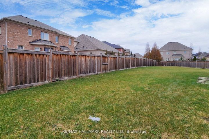 Photo 45 at 64 Chesney Crescent, Kleinburg, Vaughan