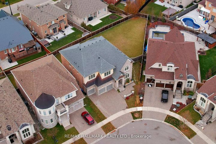 Photo 48 at 64 Chesney Crescent, Kleinburg, Vaughan