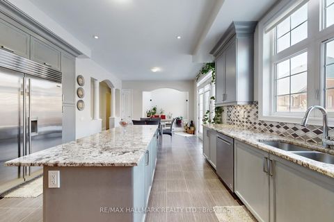 Photo 14 at 64 Chesney Crescent, Kleinburg, Vaughan