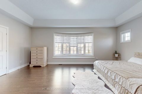 Photo 28 at 64 Chesney Crescent, Kleinburg, Vaughan