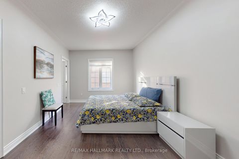 Photo 34 at 64 Chesney Crescent, Kleinburg, Vaughan