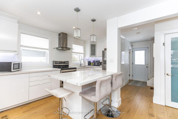 Photo 16 at 172 Calvington Drive, CFB, Toronto