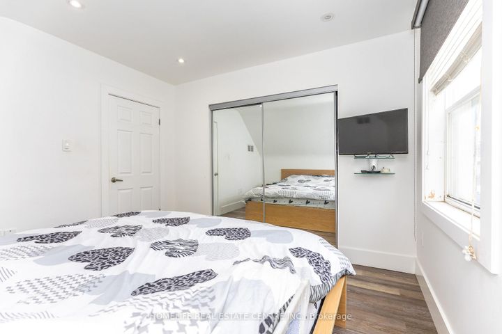 Photo 29 at 172 Calvington Drive, CFB, Toronto